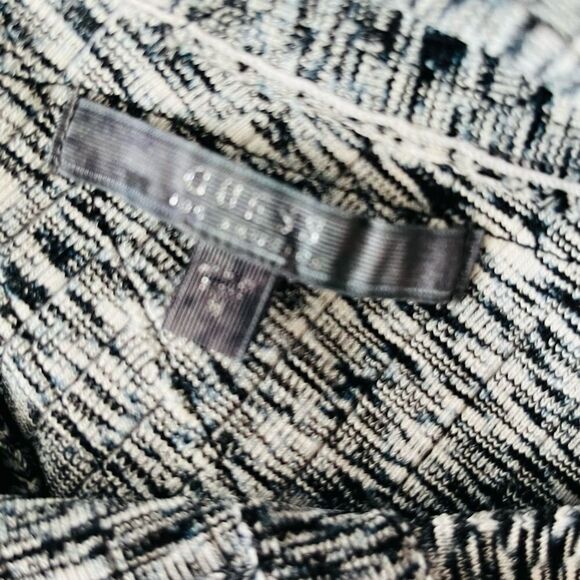 GUESS Double Strap Fit And Flare Bandage Style Space dye Dress size M - Picture 8 of 8